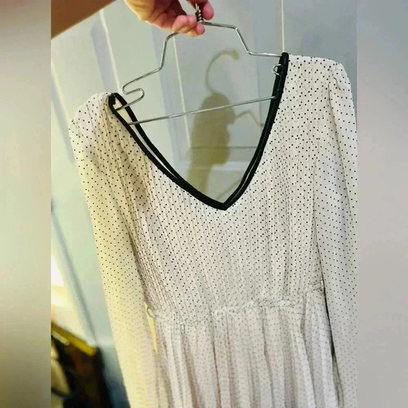 Double zero women’s dress size medium Elegant look has No belt included 👈🏻 - Picture 4 of 13